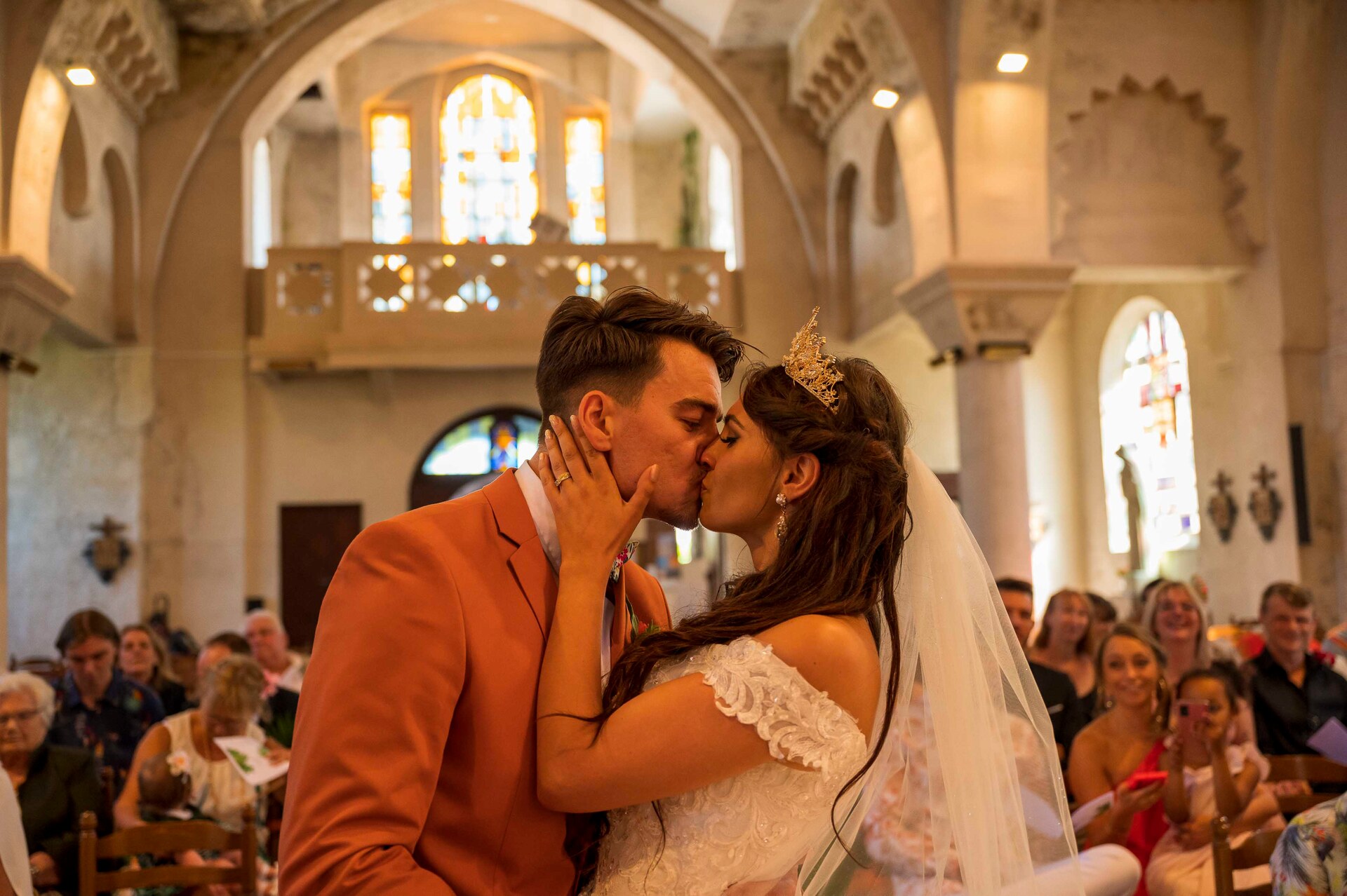 Détail de la bague de fiançailles